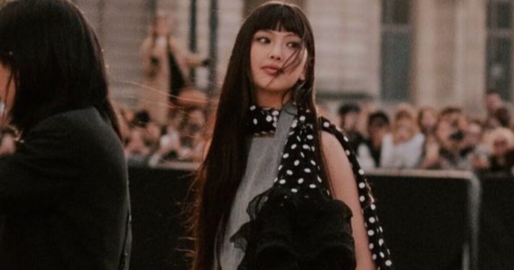 Popular Actress Goes Viral For Taking “paparazzi” Photos Of Newjeans’