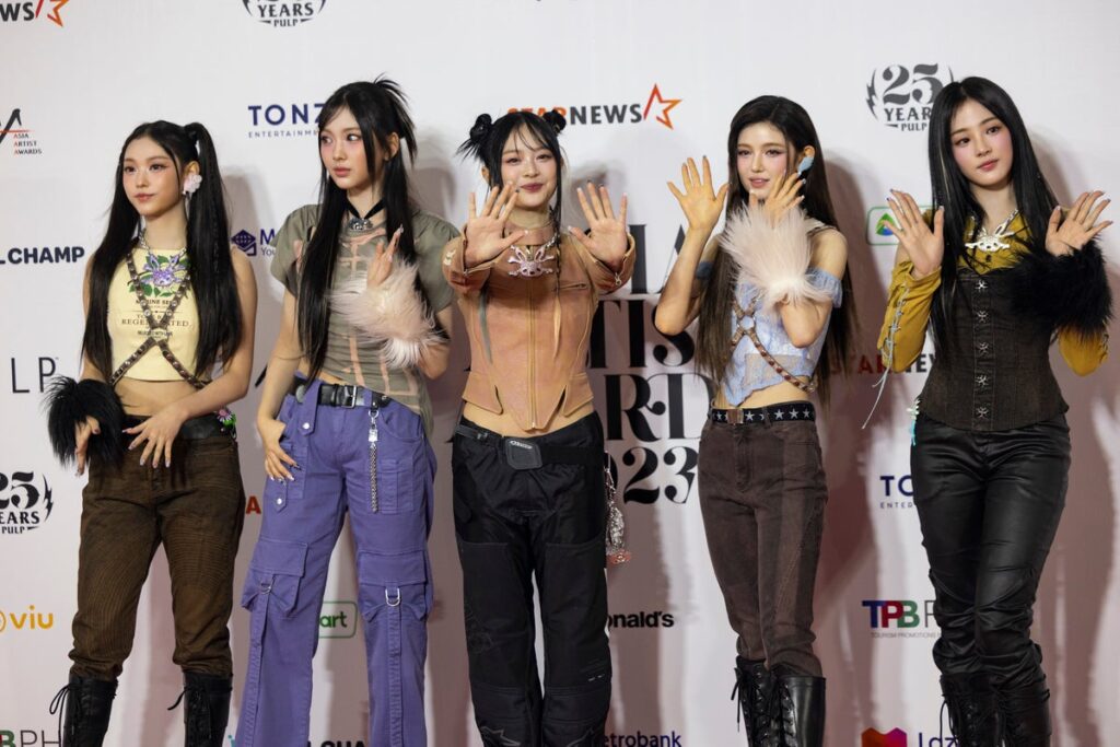 Newjeans end show in tears as they go on hiatus