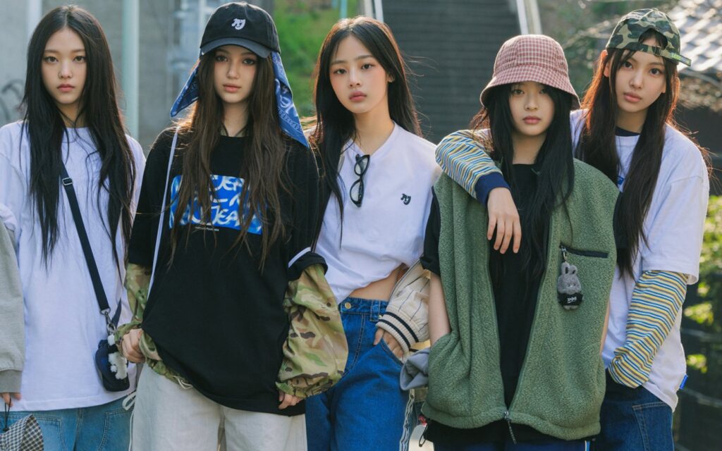 K netizens say they feel bad for newjeans as they notice