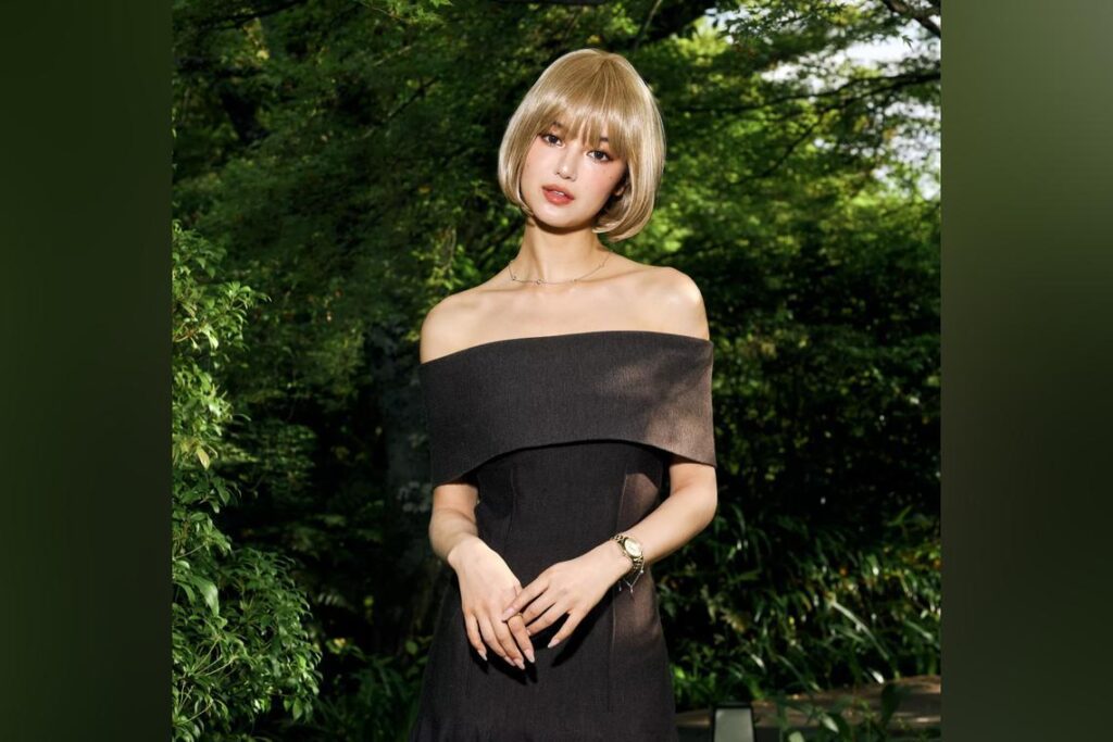 Newjeans’ danielle attends omega event in japan with ador staff