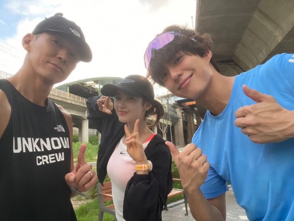 Newjeans’ danielle joins park bo gum and sean for early